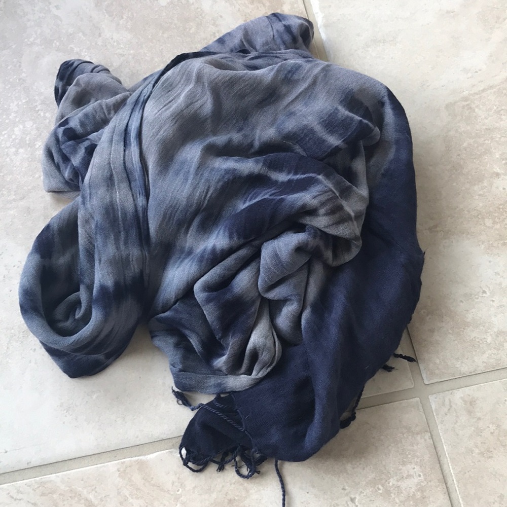 Lucky Brand scarf 🧣